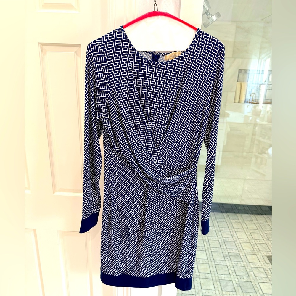 Michael Kors Navy White Geometric Twist-Waist Long Sleeve Dress